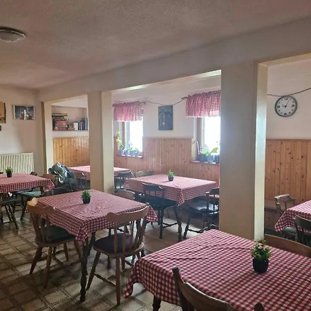 Gasthof Crnuski Dom Na Mali Planini