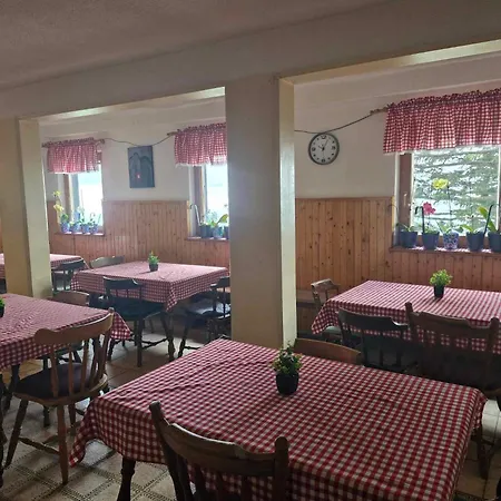 Crnuski Dom Na Mali Planini Krivcevo