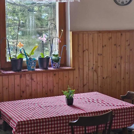 Hiša za goste Crnuski Dom Na Mali Planini *