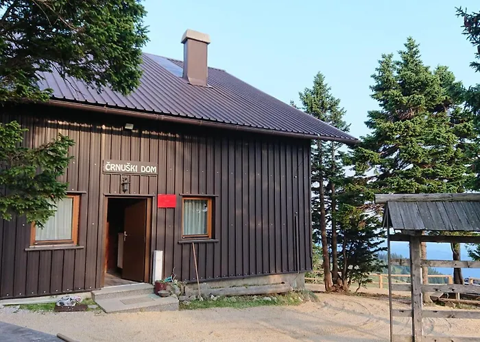 Affittacamere Crnuski Dom Na Mali Planini *